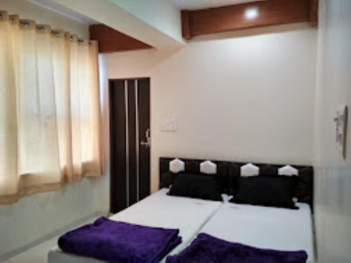 Hotel Vaibhav,Akola Bagian luar foto