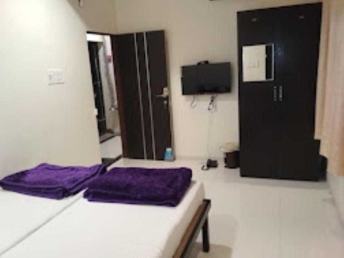 Hotel Vaibhav,Akola Bagian luar foto